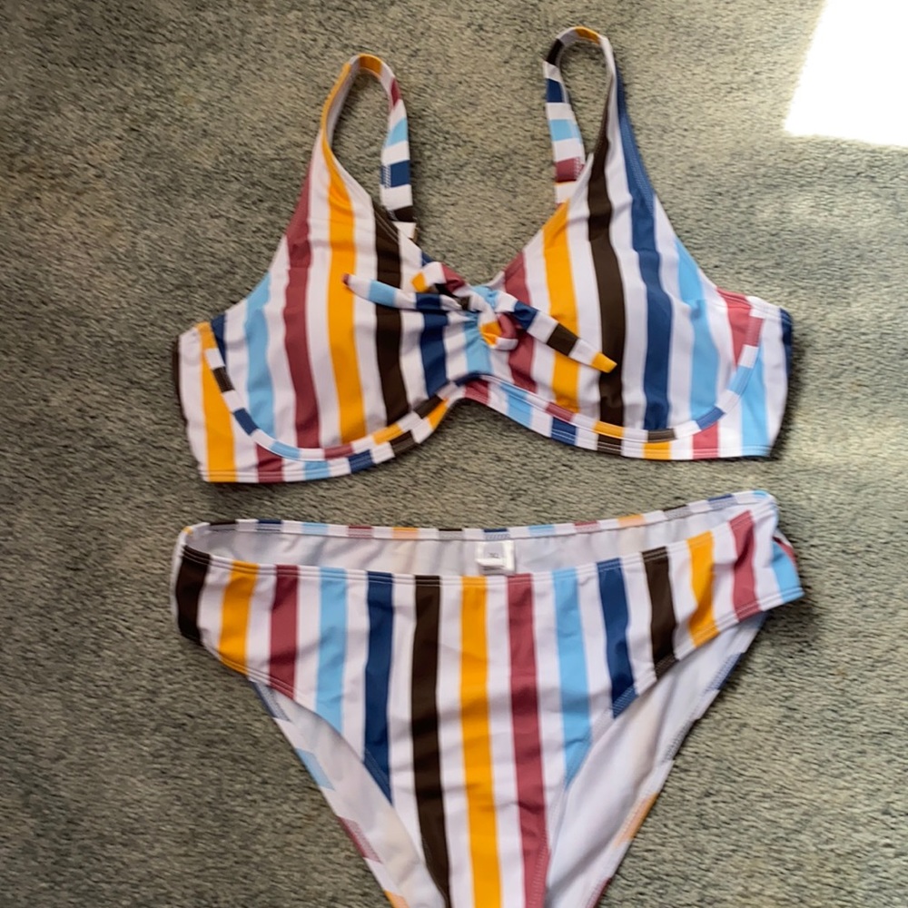 Multi colored 2 piece suit